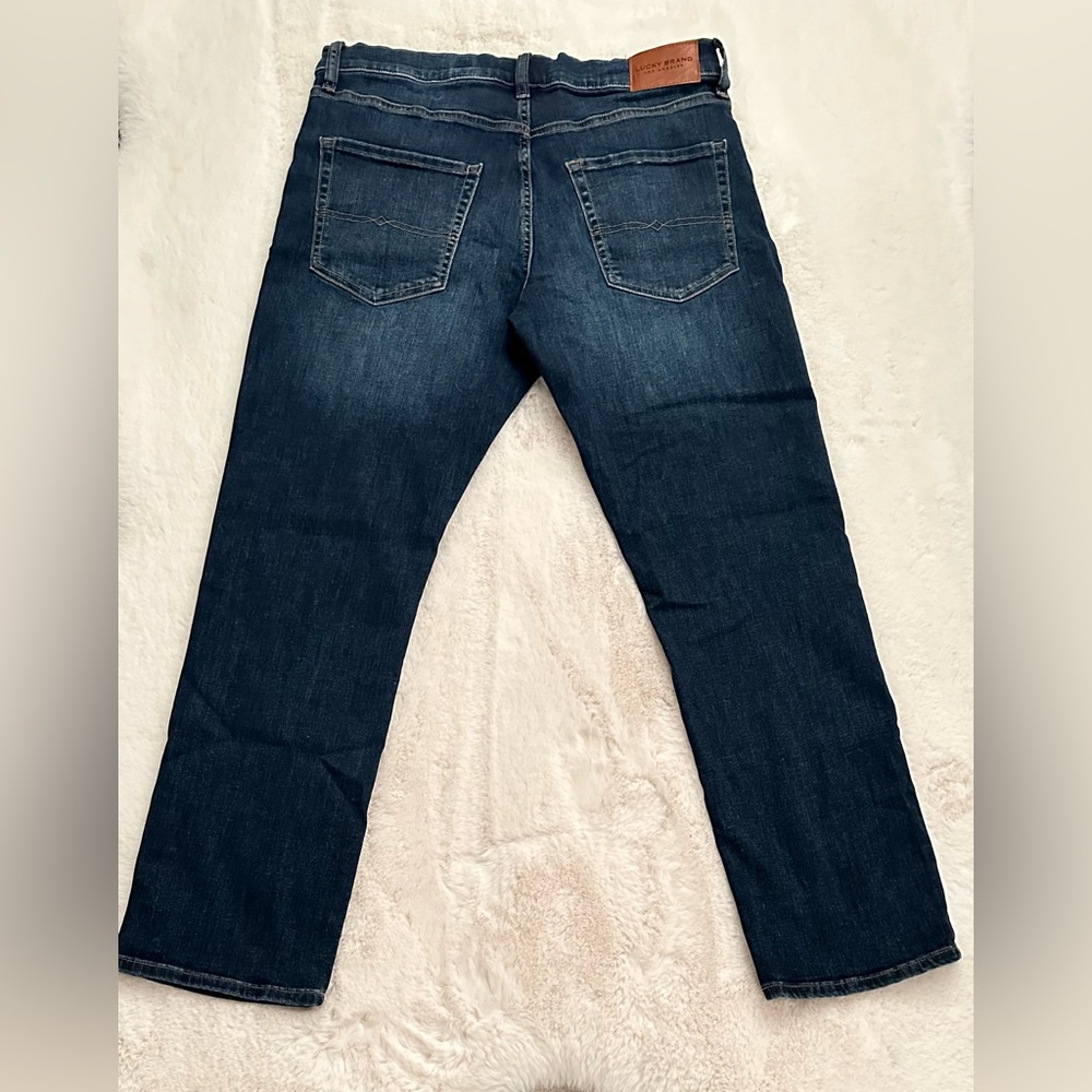 Lucky Brand Men’s 410 Athletic Straight Fit 2 Way Stretch Jeans - Picture 6 of 9